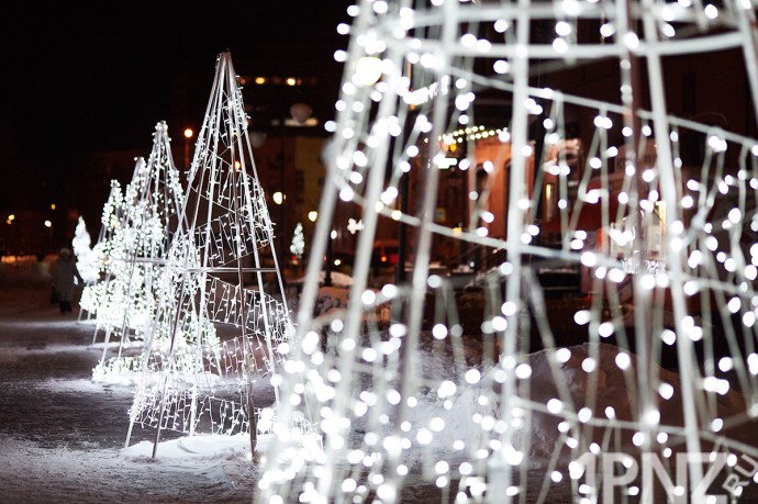 За 5 млн рублей в Пензе изменят схему подключения световых инсталляций