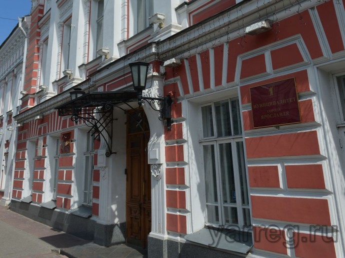 В Ярославле преобразуют два управления мэрии в департаменты В Ярославле преобразуют два управления мэрии в департаменты