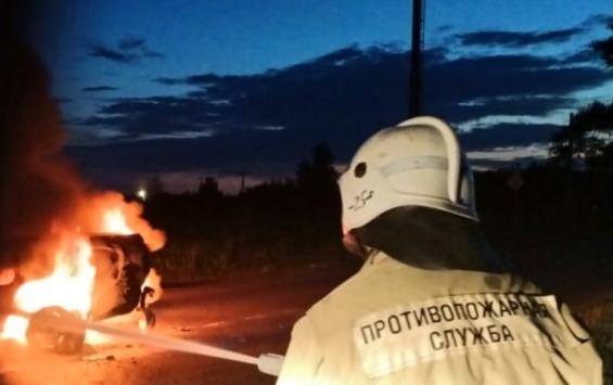 В Курском районе огонь уничтожил китайский внедорожник