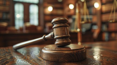 Адвокат сообщил, что сделки через нотариуса продолжают отменять в судах Адвокат сообщил, что сделки через нотариуса продолжают отменять в судах