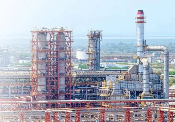 Индийский НПЗ «Роснефти» приспособился к санкциям и перешел только на нефть из России