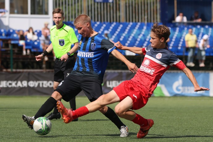 Чемпион мира работал комментатором на матче первенства ЮФЛ