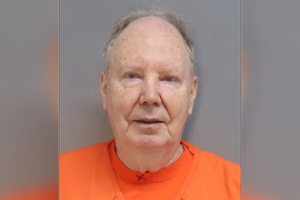 Дочь помогла полиции арестовать расправившегося с матерью отца Дочь помогла полиции арестовать расправившегося с матерью отца