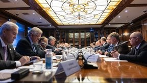 Дмитрий Патрушев обсудил с руководством отраслевых союзов развитие экспорта
