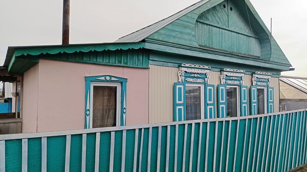 В Бурятии семья с шестью детьми переехала в большой дом из крохотной квартиры