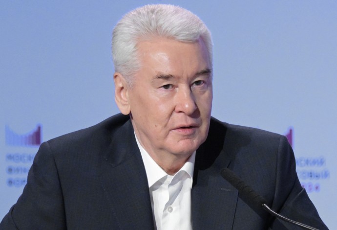 Собянин поздравил школьников, родителей и педагогов Москвы с Днем знаний