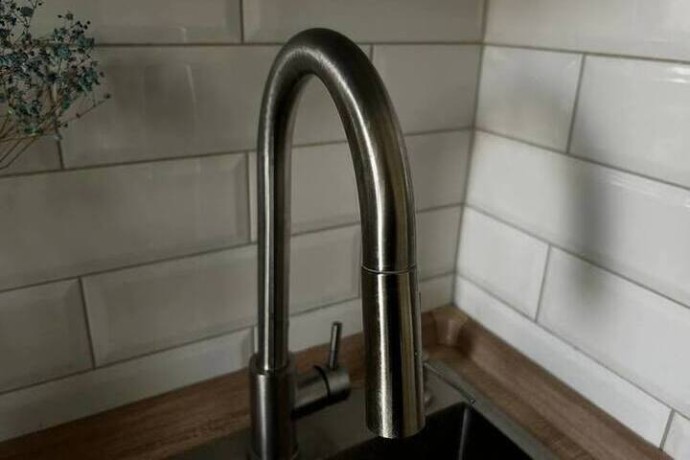 Гладков сообщил о замене аварийного участка водопровода в белгородском селе Николаевка