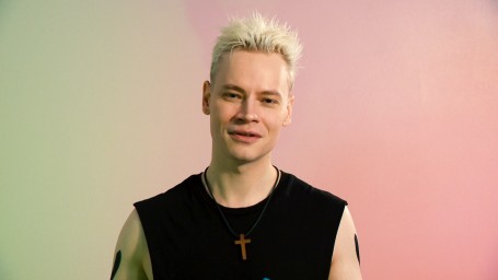 SHAMAN перенес концерты в Тихвине и Колпино ради поездки в КНДР