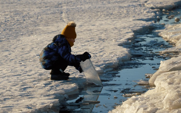 Двое жителей Балашихи бросились в ледяную воду ради спасения детей Двое жителей Балашихи бросились в ледяную воду ради спасения детей