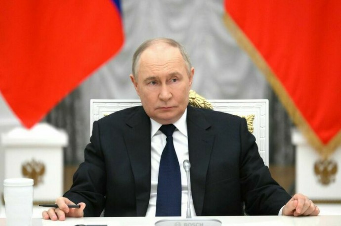 Путин: Иностранные IT-сервисы, не до конца ушедшие из РФ, надо «душить»