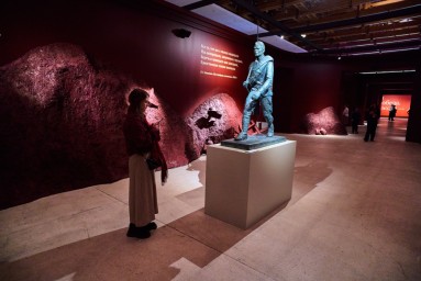 Экскурсоводами на выставке «Великая Победа. Россия – моя история» станут педагоги телешоу «Классная тема!»