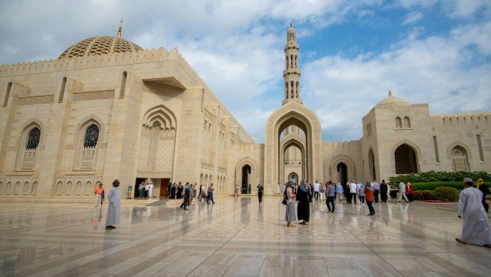 Авиакомпания Oman Air будет летать в Москву и летом