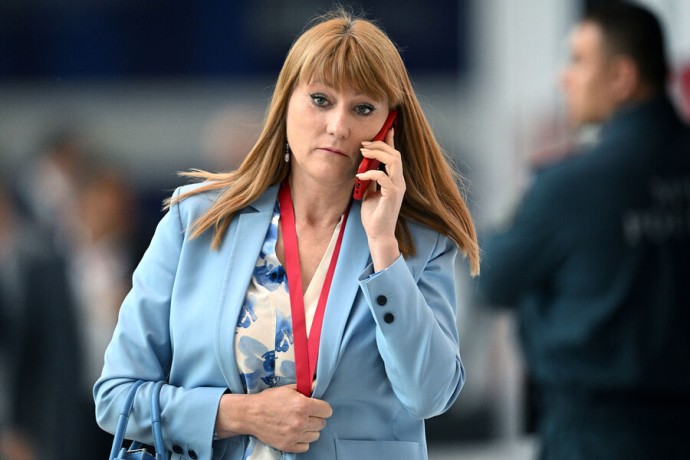 Журова рассказала, что во время Олимпиады в Турине у сборной России воровали форму