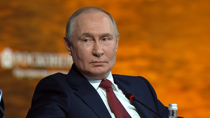 Акции СПб биржи резко выросли после разговора Путина и Трампа Акции СПб биржи резко выросли после разговора Путина и Трампа