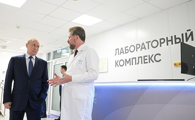 Посещение лабораторного комплекса университета «Сириус»