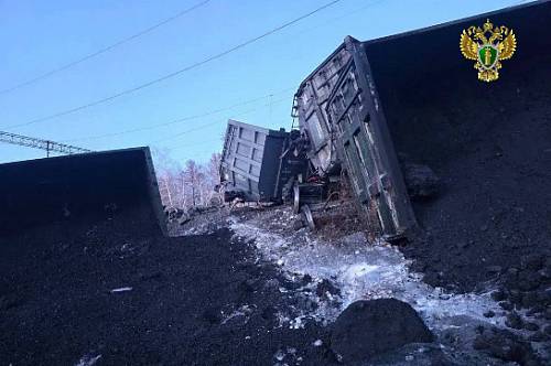 После схода вагонов в Приамурье предстоит восстановить 800 метров путей После схода вагонов в Приамурье предстоит восстановить 800 метров путей