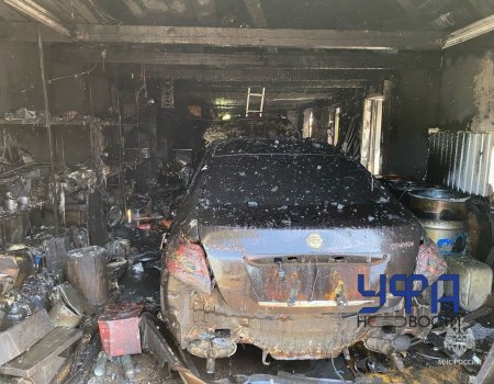 В Башкирии из горящего гаража спасли подростка