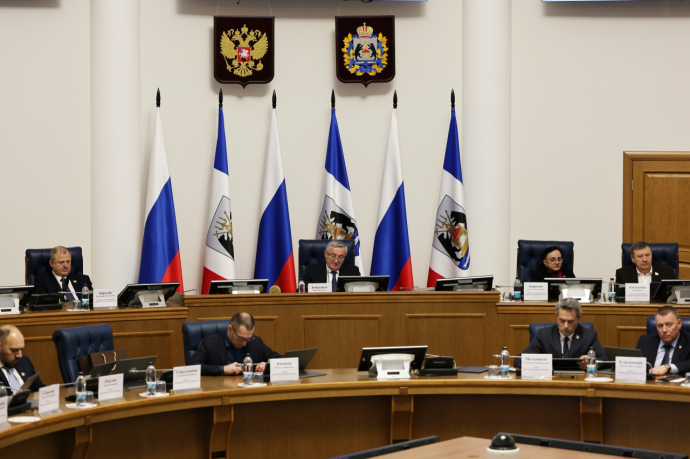 В Новгородской области юристы бесплатно помогут лишенным родительских прав