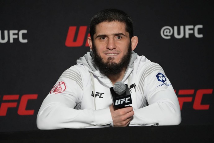 Боец UFC Уланбеков рассказал, в чём заключается феномен Махачева