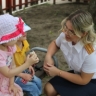 В День семьи, любви и верности сотрудники следственного управления СК России по Рязанской области навестили подшефный Дом ребенка.
