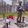 Амурчанка, осквернившая памятник Героям СВО в Тынде, оказалась безработной