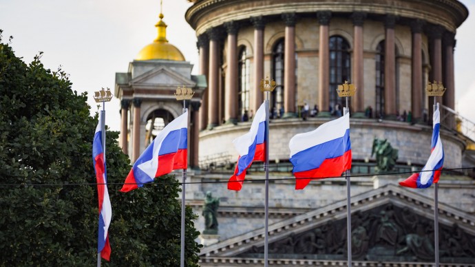 Космонавты с МКС поздравили соотечественников с Днем России