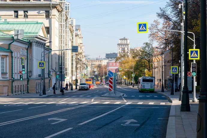 Двухэтажное здание в Сыромятническом проезде выставили на городские торги