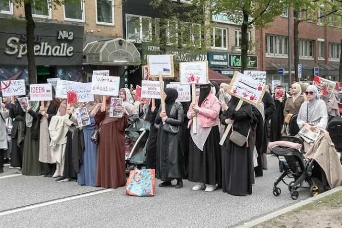 Германия — Удар по «тикток–халифату» Германия — Удар по «тикток–халифату»