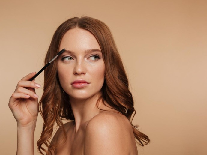 Яблочный уксус эффективен для удаления остатков стайлинга — трихолог Райт