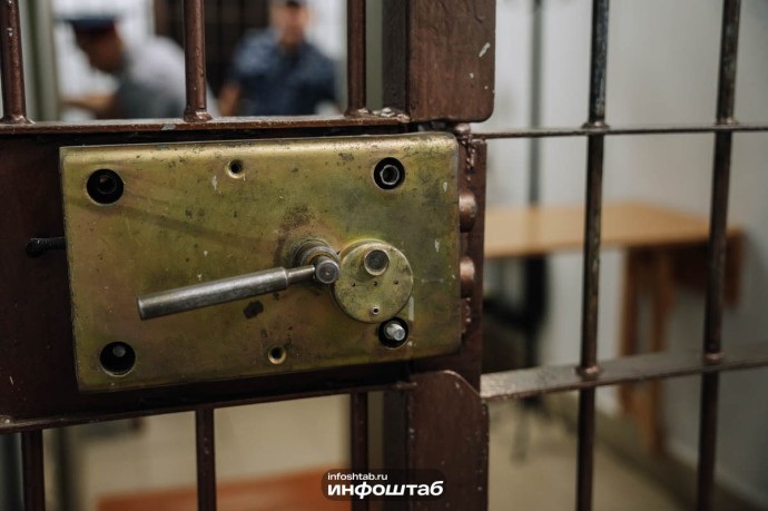 В Астрахани задержали иностранцев с партией наркотиков В Астрахани задержали иностранцев с партией наркотиков