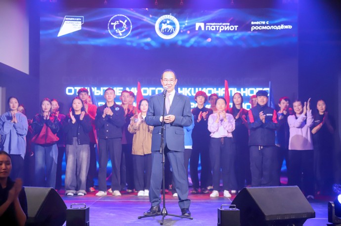 Глава Якутии выразил благодарность коллективу АО «АК «ЖДЯ» на открытии молодежного центра «Патриот» Глава Якутии выразил благодарность коллективу АО «АК «ЖДЯ» на открытии молодежного центра «Патриот»