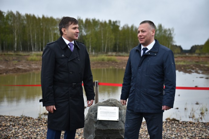 Михаил Евраев принял участие в закладке камня на месте строительства нового ярославского аэропорта