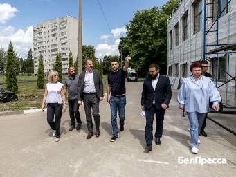 Гладков проверил ход капремонта в проблемных школах Белгорода и Белгородского района