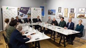 Дмитрий Патрушев встретился с победителями первого конкурса грантов Президентского фонда природы Дмитрий Патрушев встретился с победителями первого конкурса грантов Президентского фонда природы