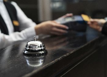 Налоговая выявила «серые» схемы в работе кафе и гостиниц Приамурья Налоговая выявила «серые» схемы в работе кафе и гостиниц Приамурья