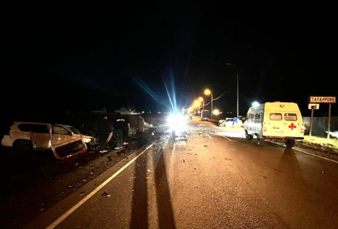 В Бурятии водитель «Форда» погиб в столкновении с «Лэнд Крузером» В Бурятии водитель «Форда» погиб в столкновении с «Лэнд Крузером»