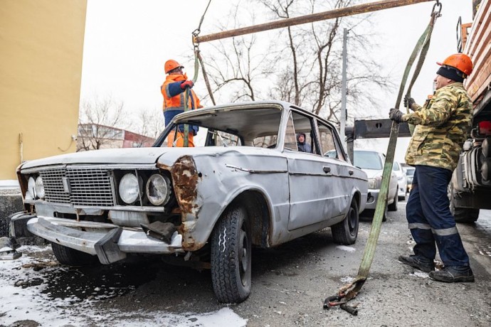 Владивосток продолжает избавляться от автохлама