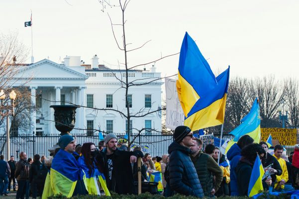 WP: За добровольное возвращение на Украину беженцам в США будут платить по $ 1000