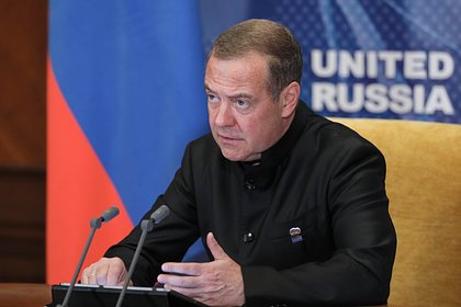 В России связали заявления МИД и Медведева с «Орешником»