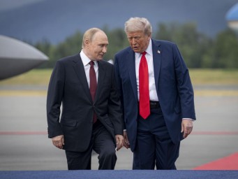 Разговор Путина и Трампа породил волну надежд: Украина замерла в ожидании чуда