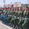 Военный парад собрал тысячи жителей и гостей Южно-Сахалинска