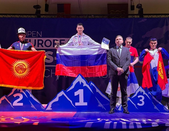 Мас-рестлеры Якутии одержали победы на чемпионате Европы