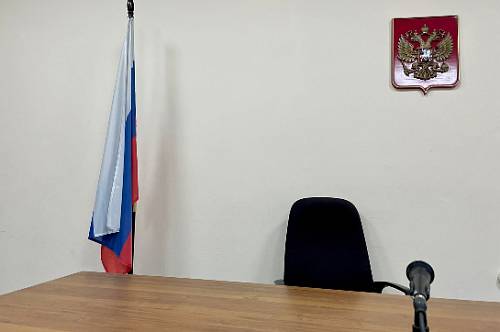 В Приамурье дошел до суда «семейный»‎ контракт бывшего чиновника