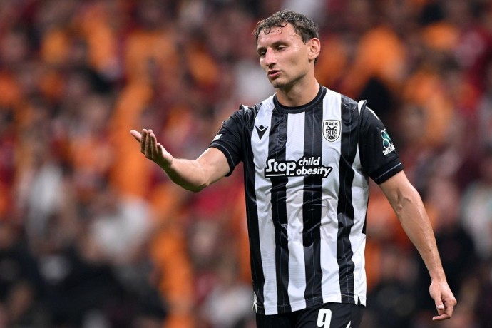 Чалов уже зимой может вернуться в Россию из-за конфликта с Луческу