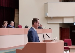 В городской бюджет добавят деньги на перевозки и благоустройство