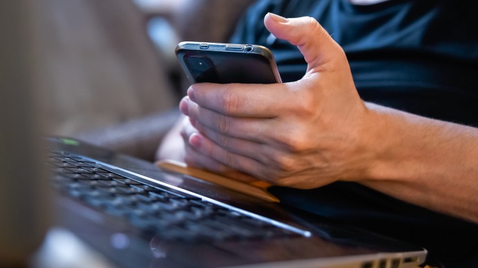 Санкции против Telegram и WhatsApp* ужесточат после запуска национального мессенджера