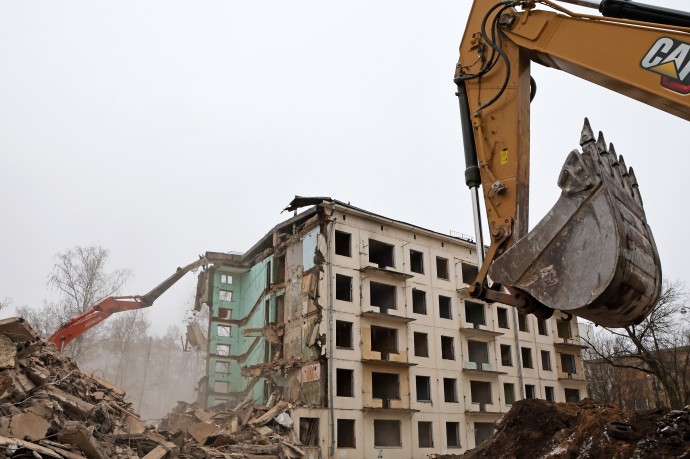 В России расселили 30,5 млн метров аварийного жилья В России расселили 30,5 млн метров аварийного жилья