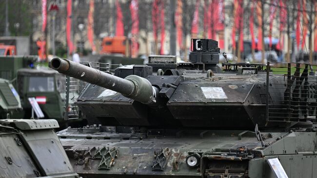 Перевооружение ФРГ вызывает обеспокоенность во Франции, пишет Politico Перевооружение ФРГ вызывает обеспокоенность во Франции, пишет Politico