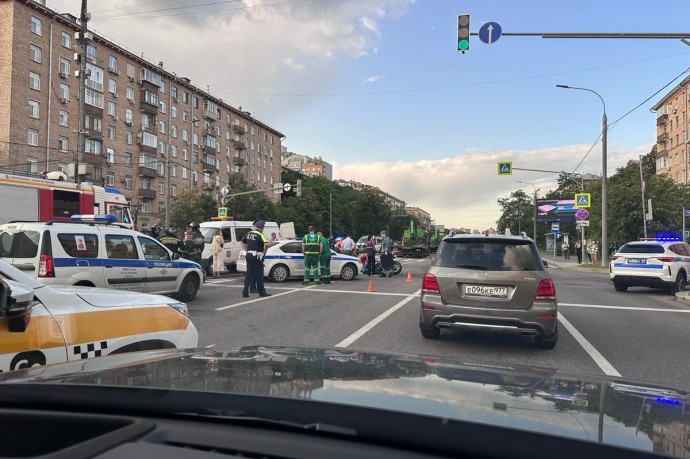 Мотоциклист погиб в жуткой аварии в центре столицы