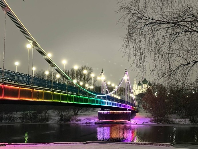 Даманский мост в Ярославле и объекты Ростовского кремля украшают подсветкой